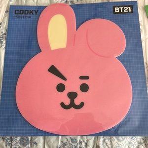 BT21 Mouse Pad